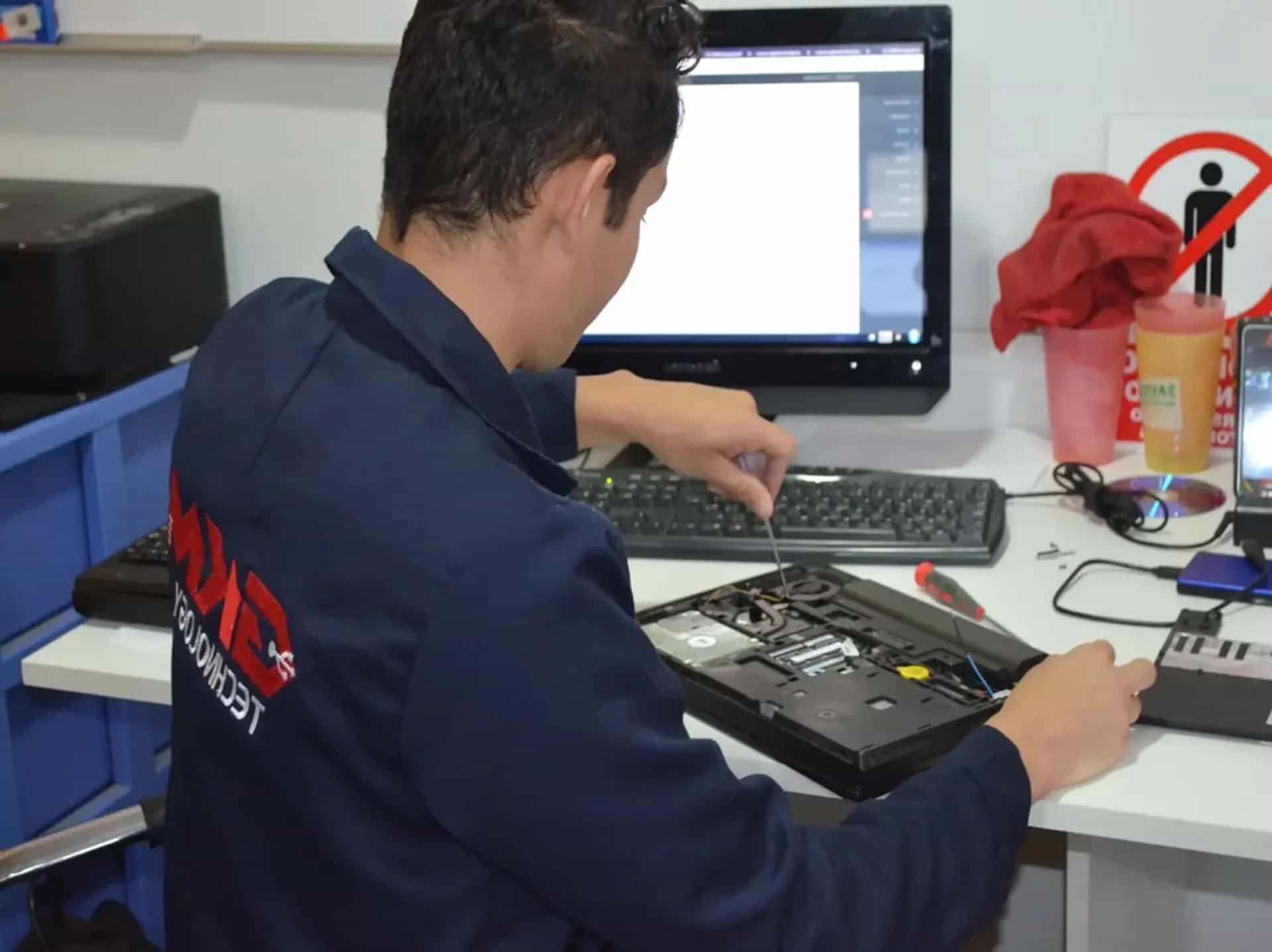 Soporte TI Empresarial en Perú - GKM Technology